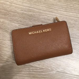 Michael kors wallet